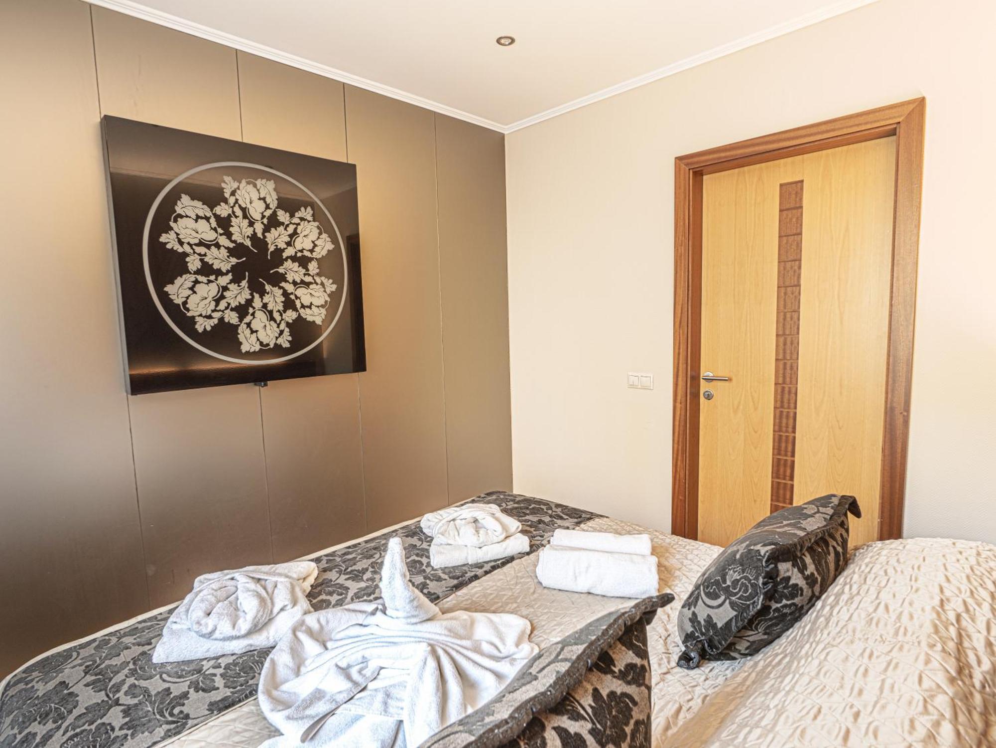 Holiday Beach Budapest Wellness Hotel With Sauna Park Dış mekan fotoğraf