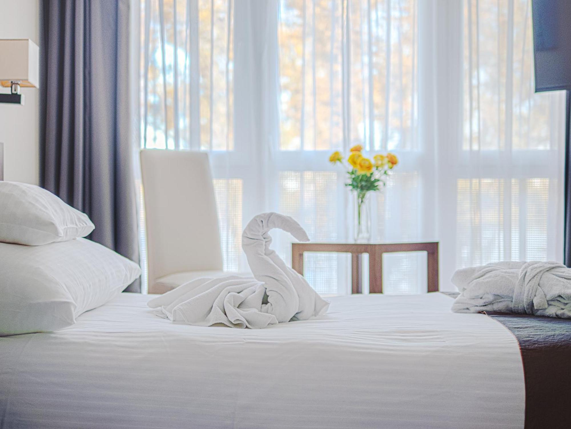 Holiday Beach Budapest Wellness Hotel With Sauna Park Dış mekan fotoğraf