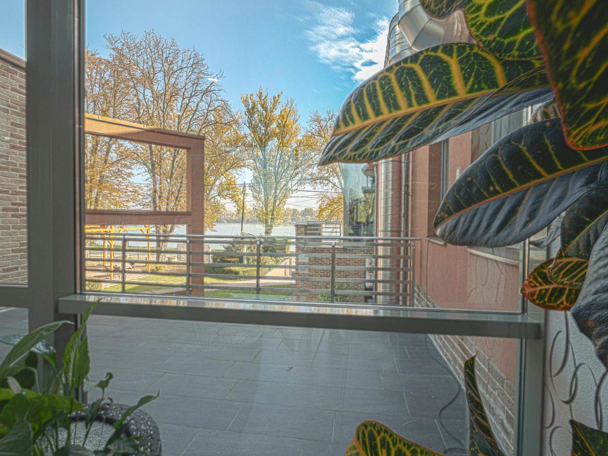 Holiday Beach Budapest Wellness Hotel With Sauna Park Dış mekan fotoğraf