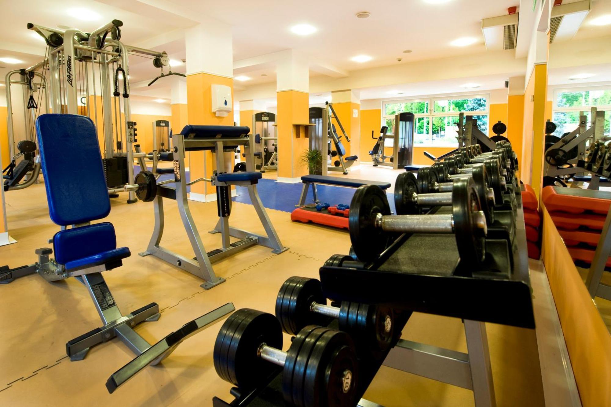 Holiday Beach Budapest Wellness Hotel With Sauna Park Dış mekan fotoğraf